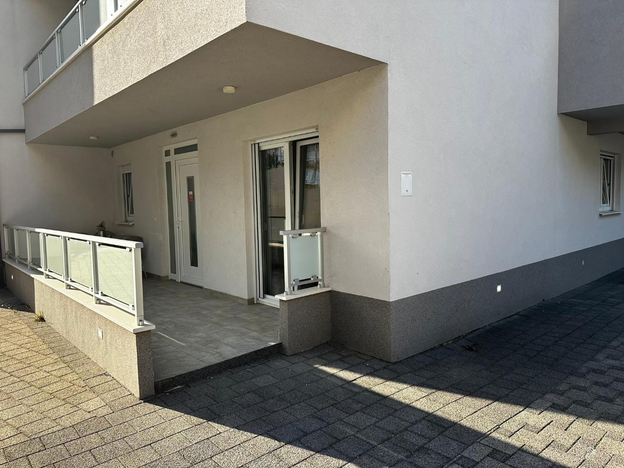 Apartments Danica Промайна Екстериор снимка