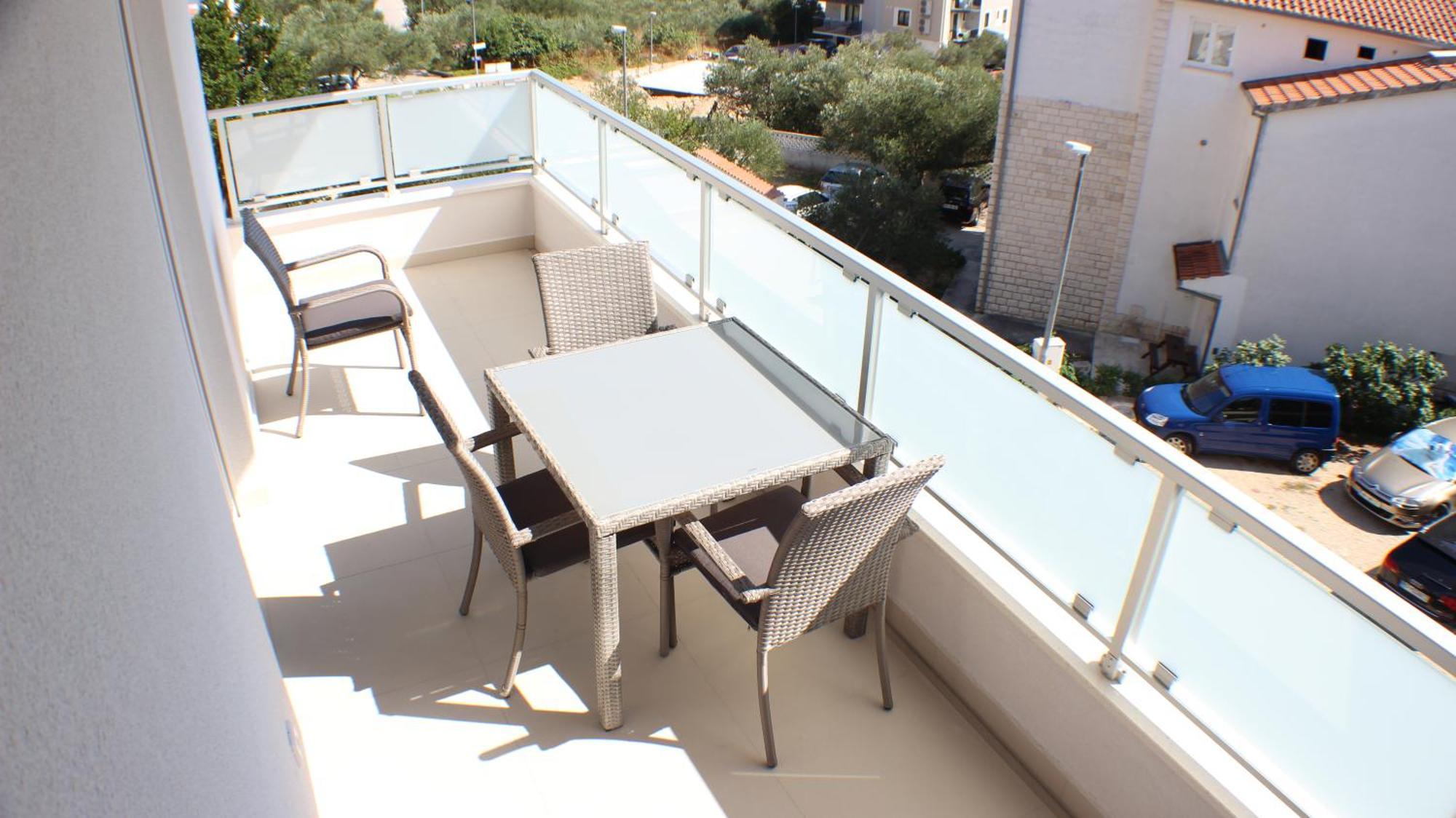 Apartments Danica Промайна Стая снимка