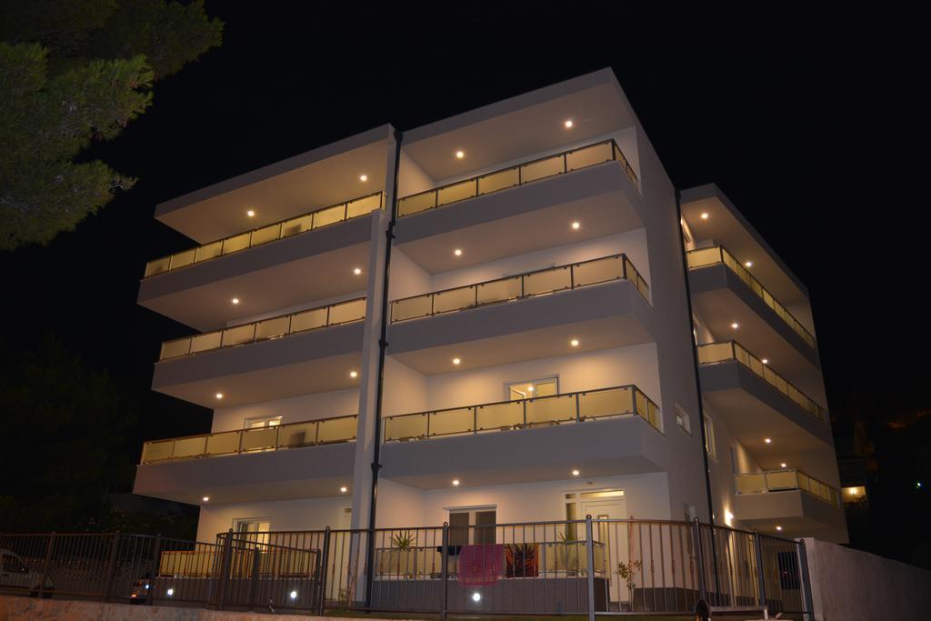 Apartments Danica Промайна Екстериор снимка