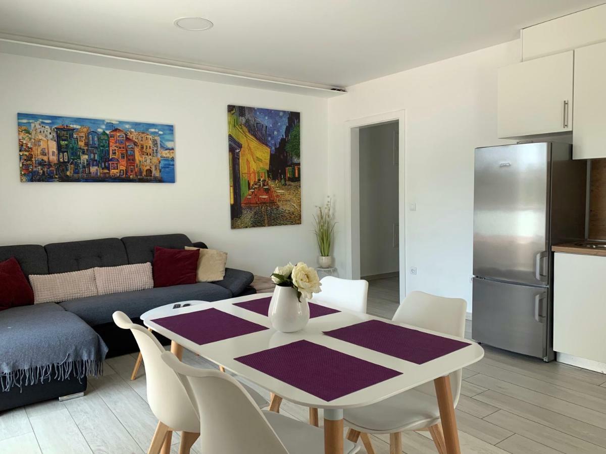 Apartments Danica Промайна Екстериор снимка